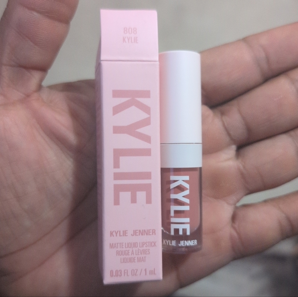 Matte Liquid Lipstick -808 Kylie Pink 1ML